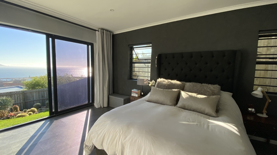 3 Bedroom Property for Sale in Simons Kloof Western Cape